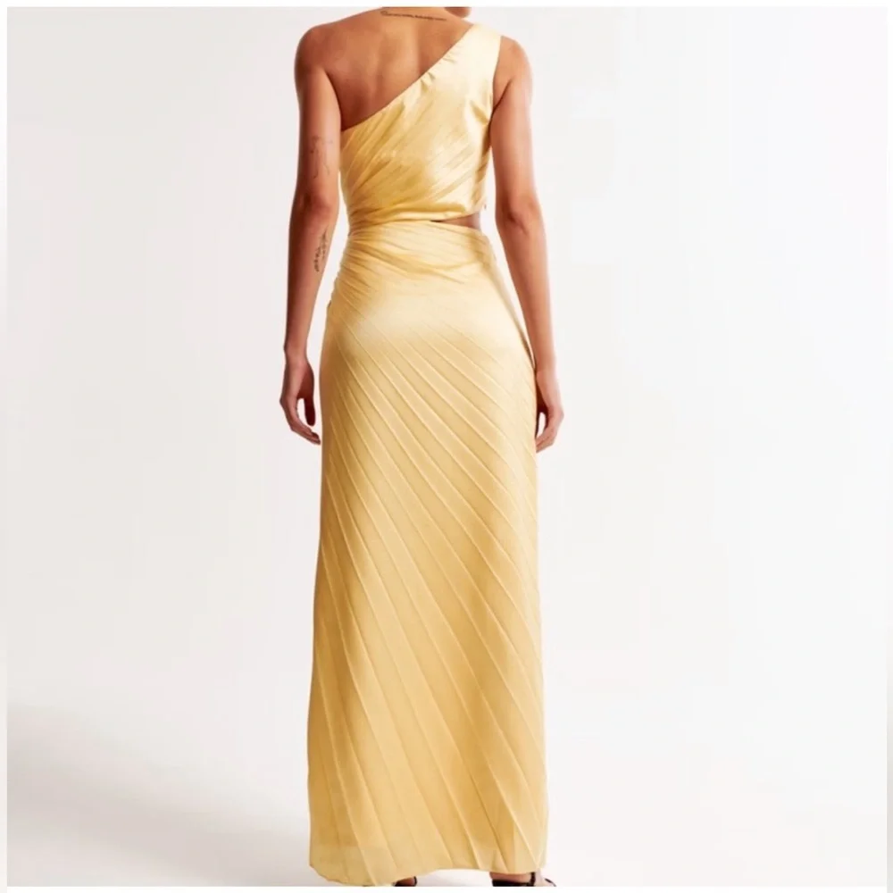 Abercrombie & Fitch Giselle Pleated One Shoulder Cutout Maxi Dress Yellow Petite
